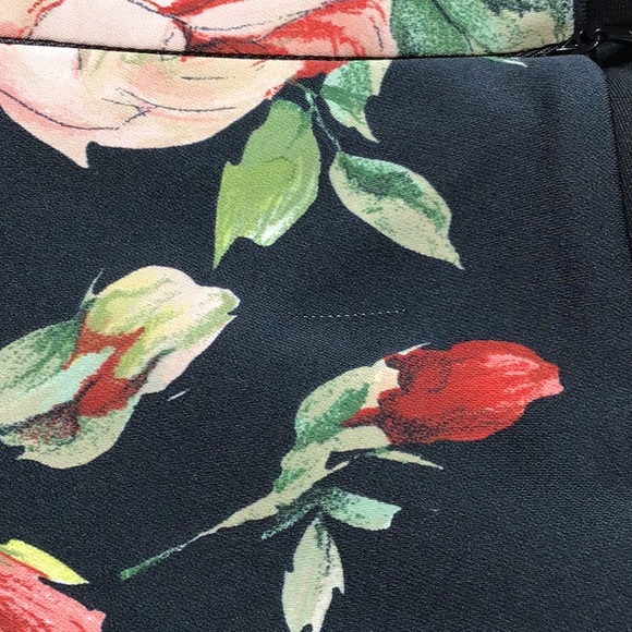 Black Halo, Black Floral Dress, Size: 6 - Picture 4 of 4